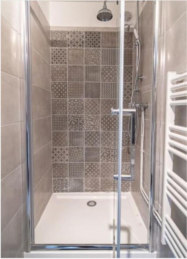 Le San Diego - Appartement 4 Pers Oullins-Lyon Eksteriør bilde